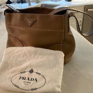 AUTHENTIC PRADA SHOULDER BAG